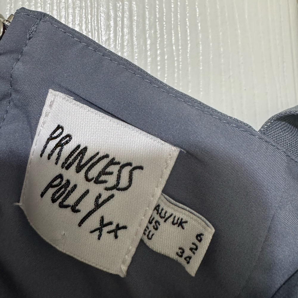 Princess Polly Grey Corset Top Size 2 - Picture 3 of 3